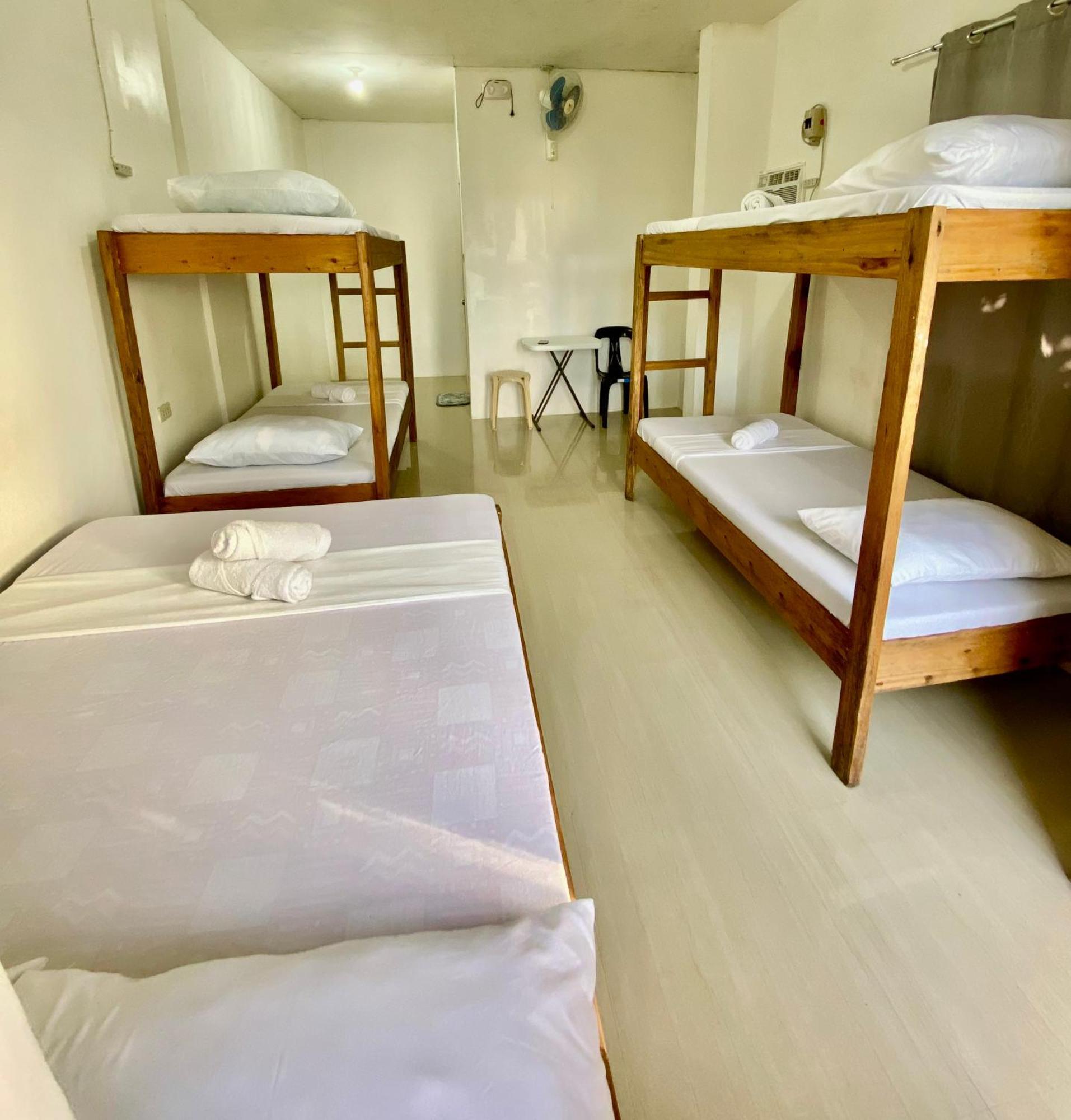 Reddot Guest House General Luna  Exterior foto
