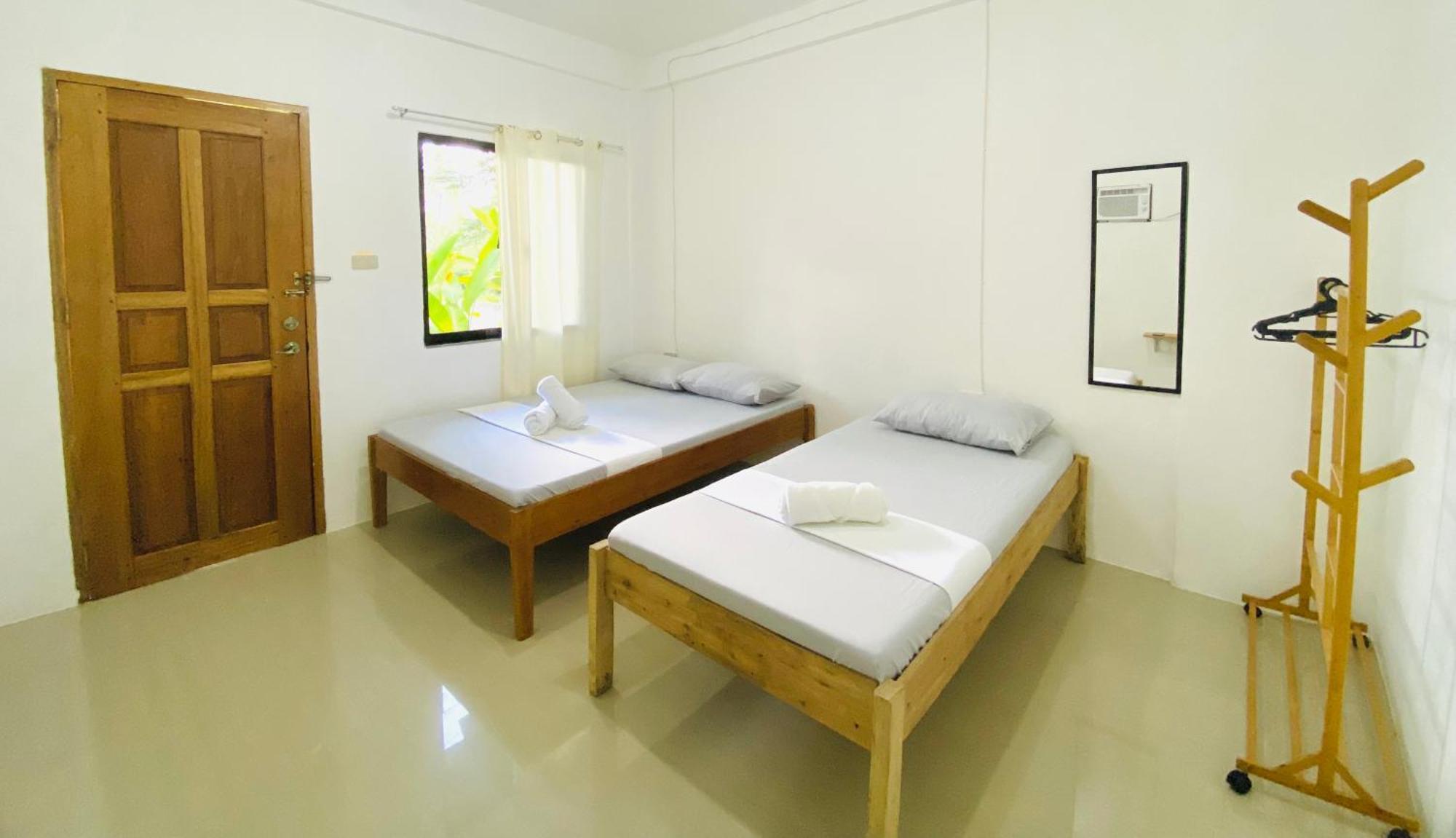 Reddot Guest House General Luna  Exterior foto