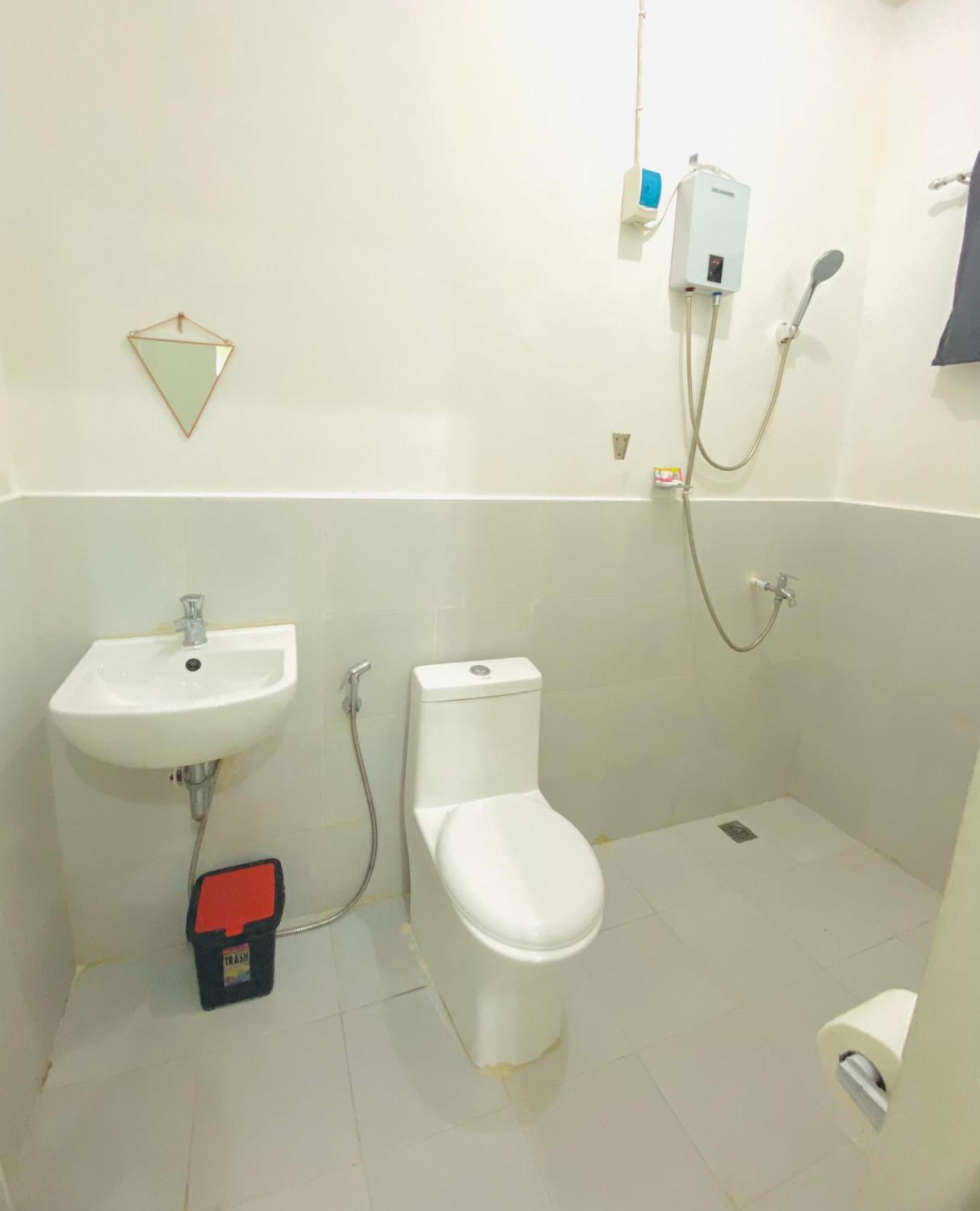 Reddot Guest House General Luna  Exterior foto